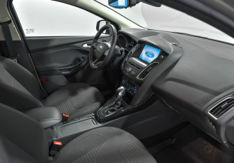Подержанный автомобиль Ford Focus Hatchback 2017 года (5 фото)