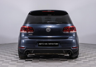 Подержанный автомобиль Volkswagen Golf GTI Hatchback 2012 года (4 фото)