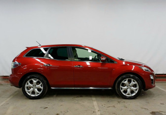 Подержанный автомобиль Mazda CX-7 2011 года (4 фото)