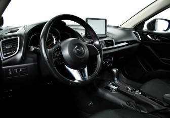 Подержанный автомобиль Mazda 3 Sedan 2014 года (9 фото)