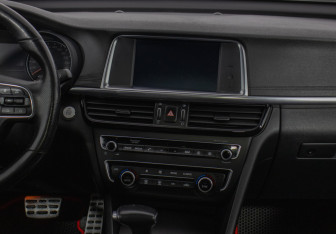 Подержанный автомобиль Kia Optima Sedan 2017 года (14 фото)