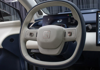 Подержанный автомобиль Zeekr X 2023 года (17 фото)