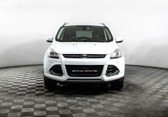Подержанный автомобиль Ford Kuga 2015 года (2 фото)
