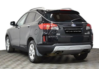 Подержанный автомобиль FAW Besturn X80 2018 года (3 фото)