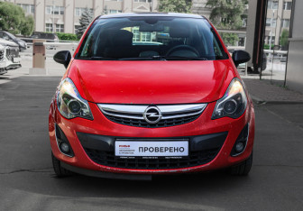 Подержанный автомобиль Opel Corsa 2012 года (2 фото)