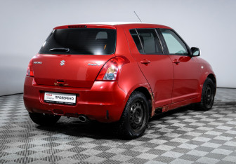 Подержанный автомобиль Suzuki Swift Hatchback 2008 года (5 фото)