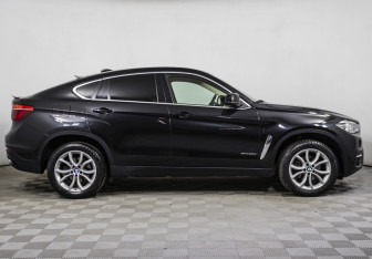 Подержанный автомобиль BMW X6 2015 года (4 фото)