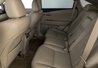 Подержанный автомобиль Lexus RX 2011 года (18 фото)