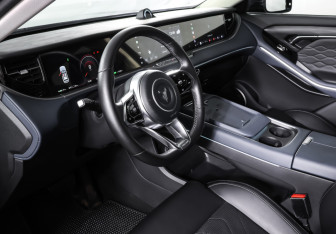 Подержанный автомобиль Voyah Free 2023 года (15 фото)