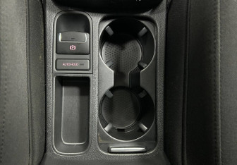 Подержанный автомобиль Volkswagen Tiguan 2010 года (17 фото)