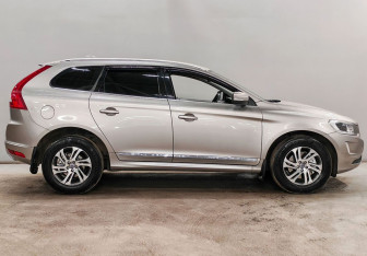 Подержанный автомобиль Volvo XC60 2014 года (4 фото)