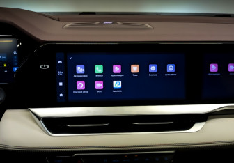 Подержанный автомобиль Geely Monjaro 2023 года (15 фото)