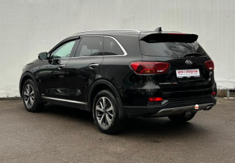 Подержанный автомобиль Kia Sorento 2018 года (7 фото)