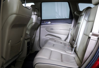 Подержанный автомобиль Jeep Grand Cherokee 2013 года (11 фото)