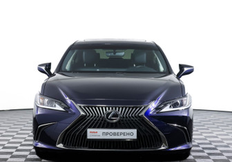 Подержанный автомобиль Lexus ES 2020 года (2 фото)