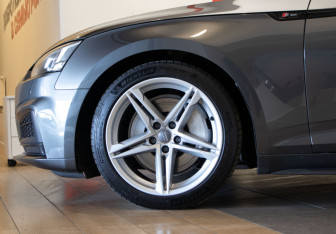 Подержанный автомобиль Audi A5 Liftback 2019 года (36 фото)