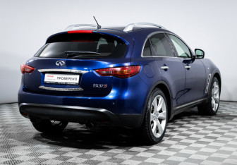 Подержанный автомобиль Infiniti FX 2013 года (5 фото)