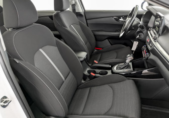 Подержанный автомобиль Kia Cerato Sedan 2020 года (23 фото)