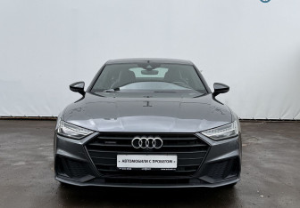 Подержанный автомобиль Audi A7 2021 года (2 фото)