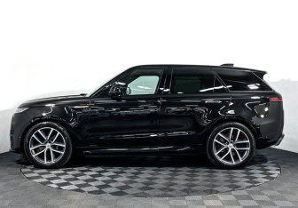 Подержанный автомобиль Land Rover Range Rover Sport 2023 года (8 фото)