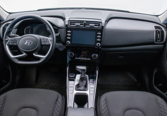 Подержанный автомобиль Hyundai Creta 2021 года (13 фото)