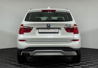 Подержанный автомобиль BMW X3 2017 года (4 фото)