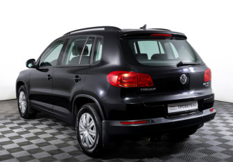 Подержанный автомобиль Volkswagen Tiguan 2013 года (7 фото)