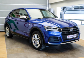 Подержанный автомобиль Audi Q5 2019 года (3 фото)