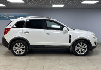 Подержанный автомобиль Opel Antara 2013 года (4 фото)