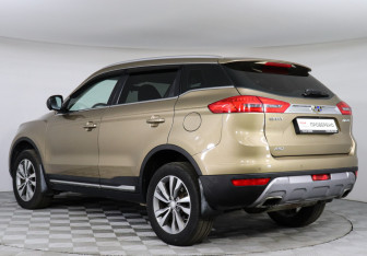 Подержанный автомобиль Geely Atlas 2019 года (6 фото)