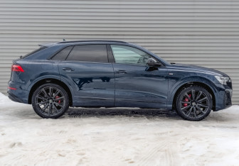 Новый Audi Q8 2025 (4 фото)