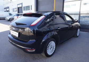 Подержанный автомобиль Ford Focus Hatchback 2010 года (5 фото)