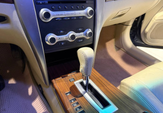 Подержанный автомобиль Nissan Teana 2011 года (6 фото)