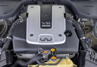 Подержанный автомобиль Infiniti G Convertible 2011 года (9 фото)