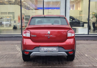 Подержанный автомобиль Renault Logan Sedan 2021 года (7 фото)