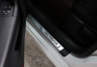 Подержанный автомобиль Skoda Octavia Liftback 2019 года (21 фото)