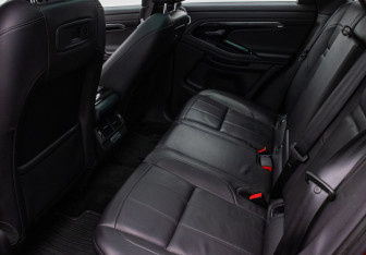 Подержанный автомобиль Land Rover Range Rover Evoque 2019 года (11 фото)