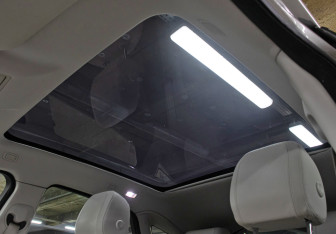 Подержанный автомобиль Jaguar E-Pace 2018 года (23 фото)