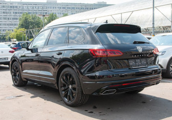 Новый Volkswagen Touareg 2025 (6 фото)