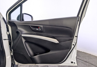 Подержанный автомобиль Suzuki SX4 Hatchback 2021 года (25 фото)