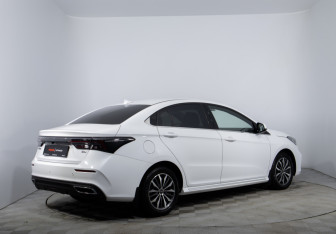 Подержанный автомобиль Omoda S5 2023 года (5 фото)