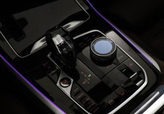 Подержанный автомобиль BMW X5 2021 года (21 фото)