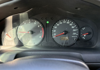Подержанный автомобиль Hyundai Santa Fe 2001 года (19 фото)