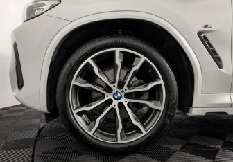 Подержанный автомобиль BMW X3 2022 года (7 фото)