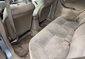 Подержанный автомобиль Mitsubishi Galant Sedan 2003 года (10 фото)