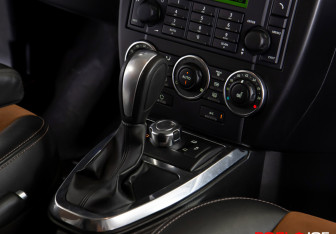 Подержанный автомобиль Land Rover Freelander 2010 года (12 фото)