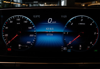 Подержанный автомобиль Mercedes-Benz GLE 2021 года (29 фото)