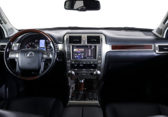 Подержанный автомобиль Lexus GX 2015 года (12 фото)