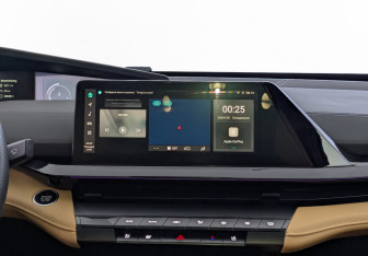 Подержанный автомобиль Changan UNI-V 2022 года (30 фото)