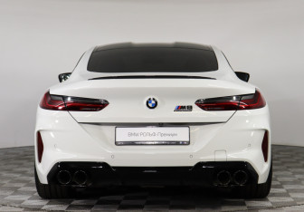 Подержанный автомобиль BMW M8 Coupe 2019 года (4 фото)